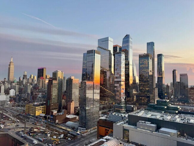 Foto del edificio - 440 W 41st St