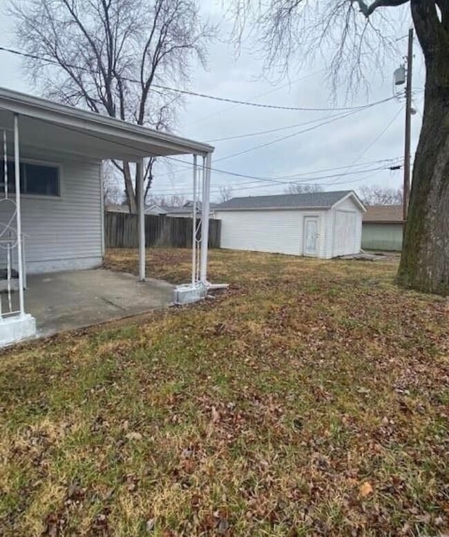 Side view (rear of property) - 2400 Bryan Ave