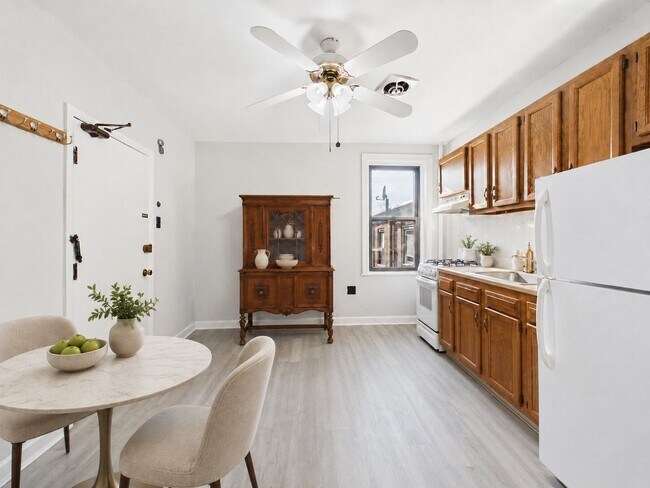 Foto del edificio - 148 N 21st St