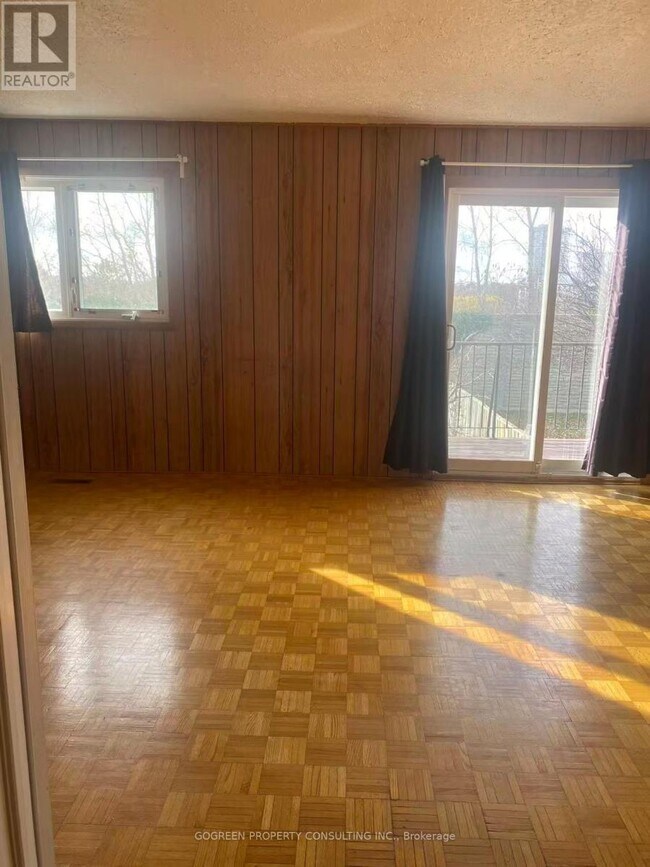 Building Photo - 243 Shawnee Cir