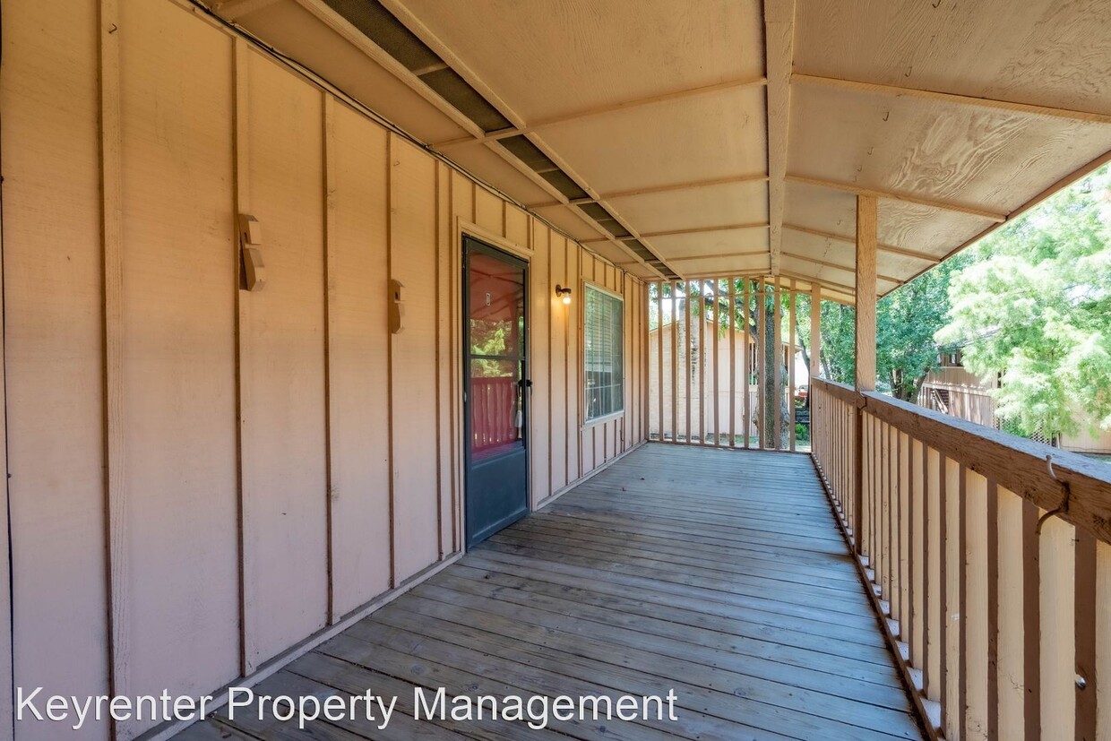 Primary Photo - 2 br, 1 bath House - 4808 S Victor Ave (D)