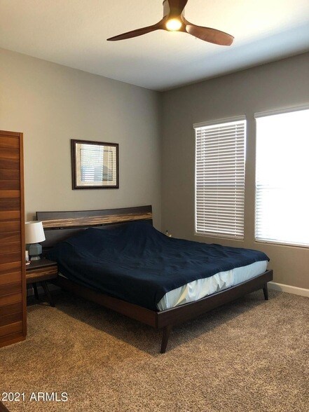 Foto del edificio - 1255 N Arizona Ave