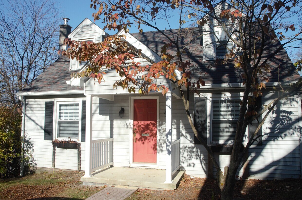 201 Woodlawn Ave, Clarks Summit, PA 18411 House Rental in Clarks