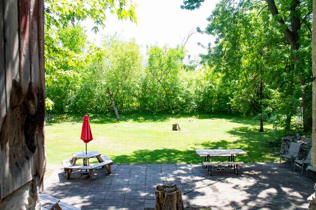 Interior Photo - 27 Lucerne & 87 Vanier