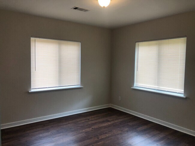 Foto del edificio - Harper 415-417