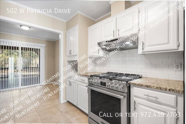 Building Photo - 502 W Patricia Dr