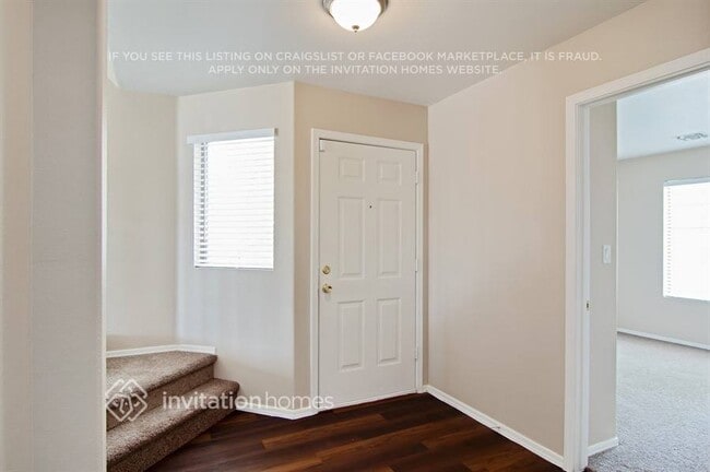 Building Photo - 10820 E Arcadia Ave