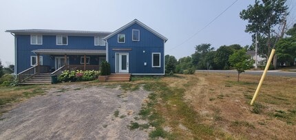 Building Photo - 18683 Loyalist Pky