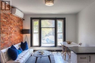Building Photo - 262 A-262A Sherbourne St