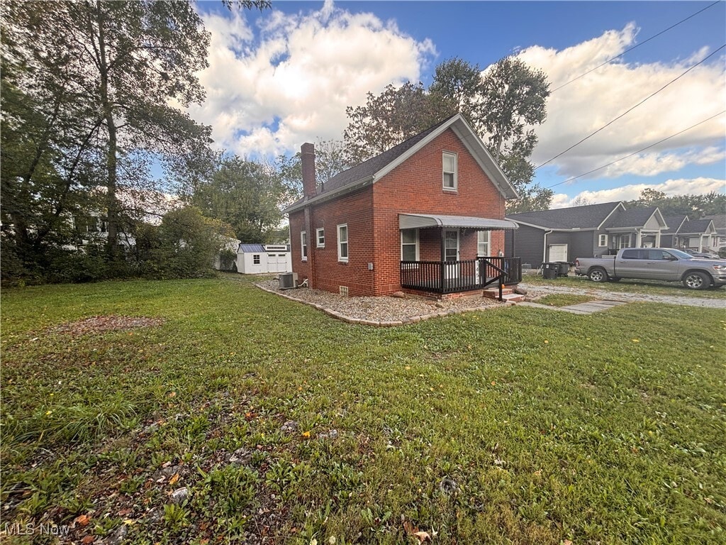 1453 Woodbirch Ave Akron, OH 44314 – photo 2