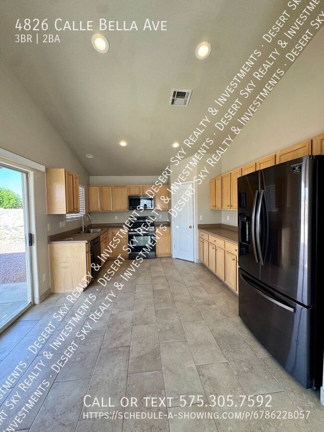 Building Photo - 4826 Calle Bella Ave