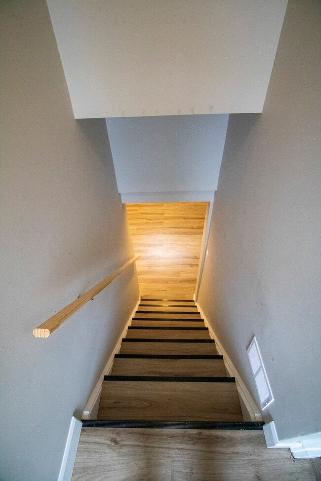 Photo du bâtiment - Cozy Lower Unit * White Oaks Pond Mills * ...
