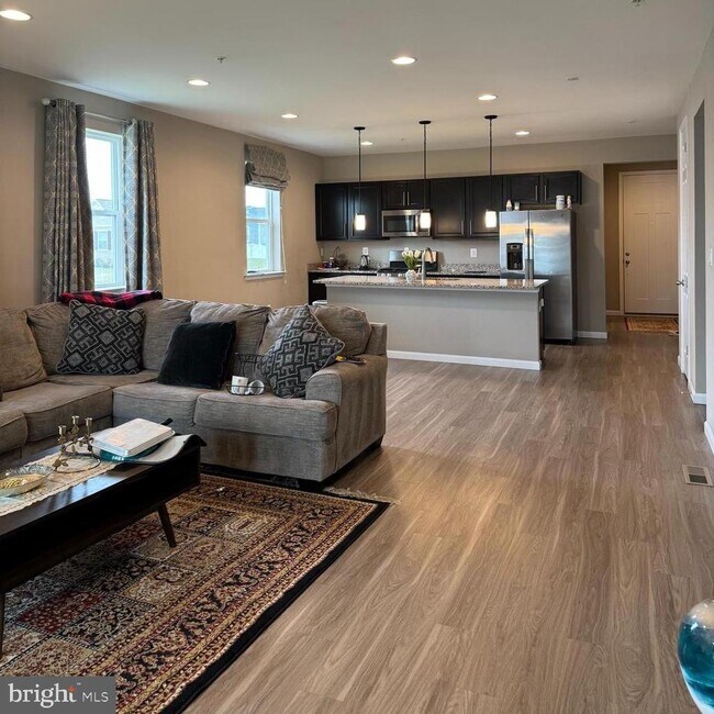 Foto del edificio - 12512 Chambliss Dr