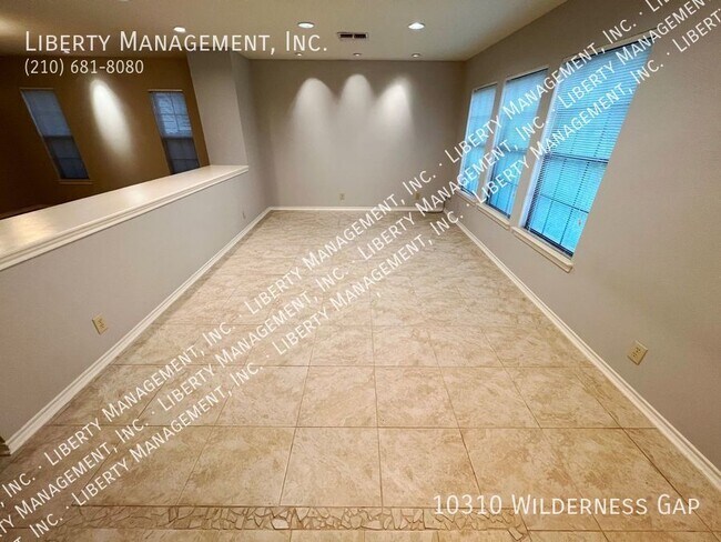 Building Photo - Absolutely beautiful 4 bedroom 3288 sq ft ...