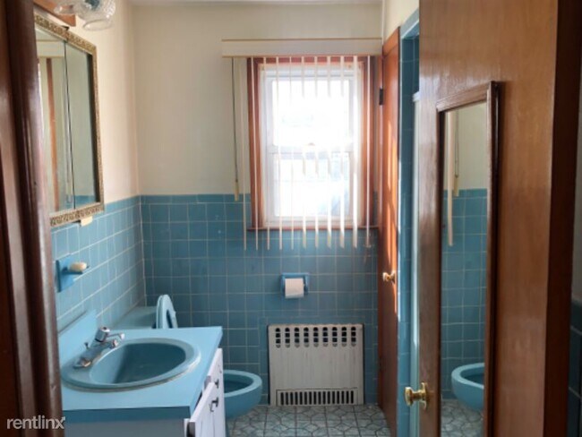 Foto del edificio - 4 br, 2 bath House - 2048 East main st