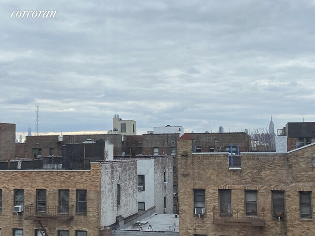 Foto del edificio - 47-35 41st St