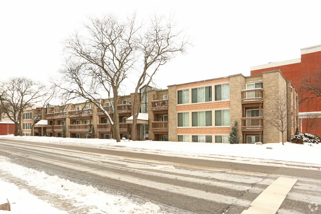 Primary Photo - Haslett Arms Apartments