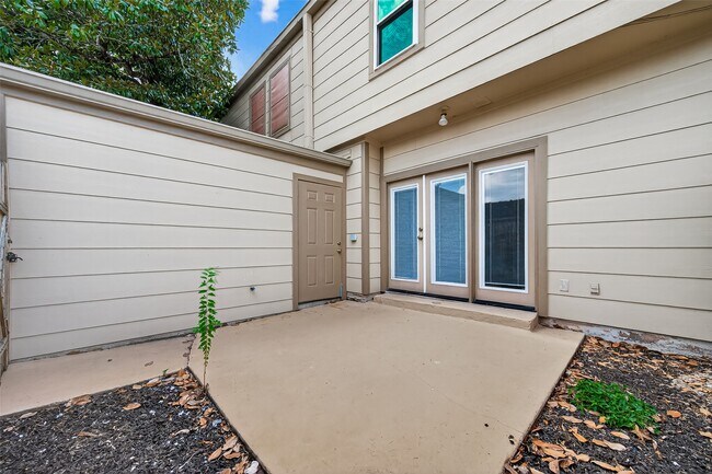 Building Photo - 830 Threadneedle St