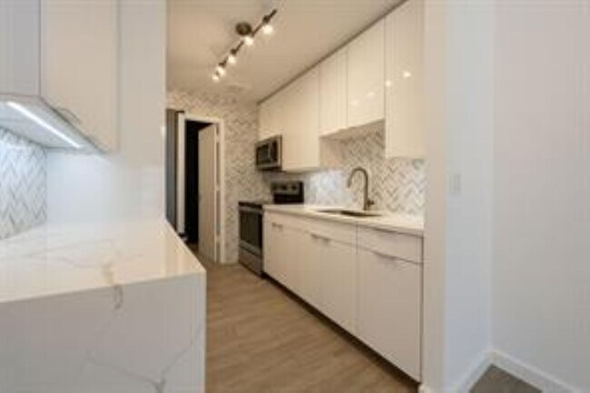 Foto del edificio - 2260 NE 67th St