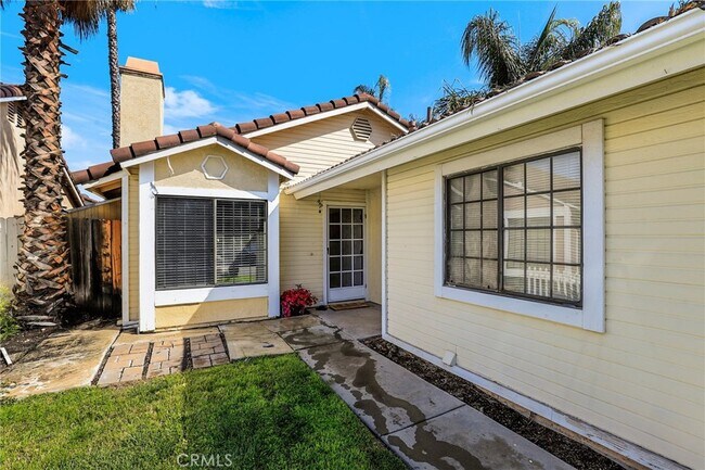 Foto del edificio - 29664 Woodlands Ave
