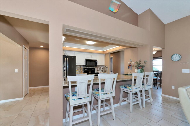 Foto del edificio - "3-Bedroom Oasis with Granite Accents & Mo...