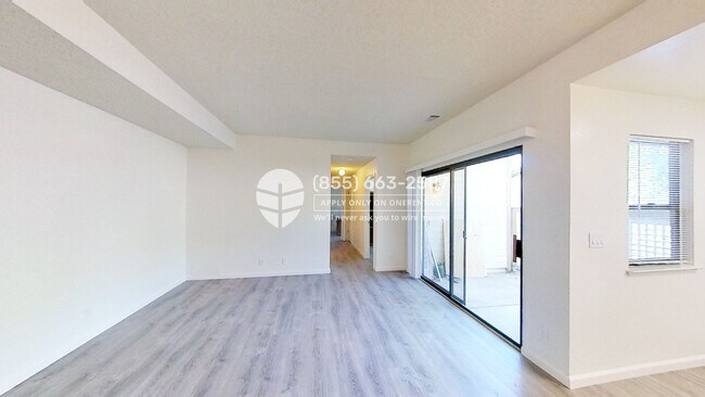 Building Photo - 1336 Meadow Ridge Cir