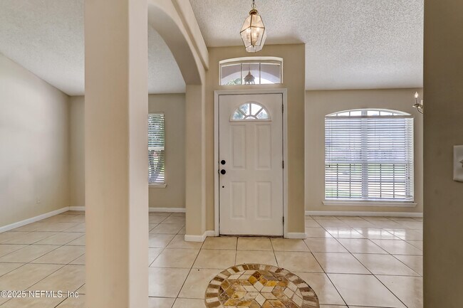 Building Photo - 9703 Cedar Ridge Dr W