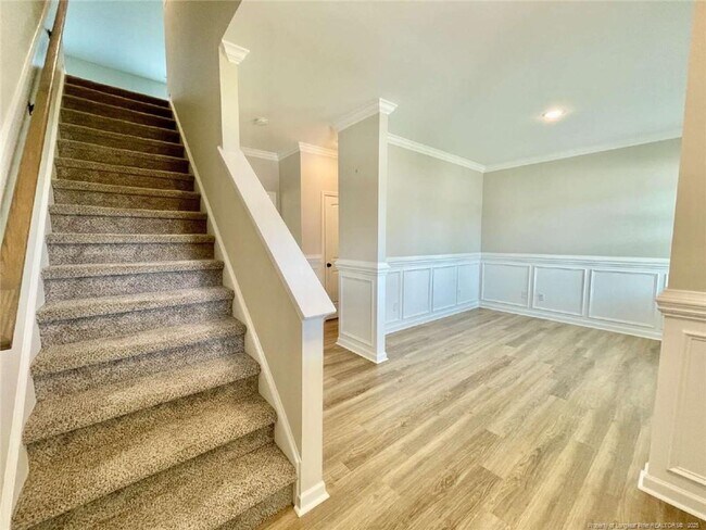 Foto del edificio - 141 Burnside Dr