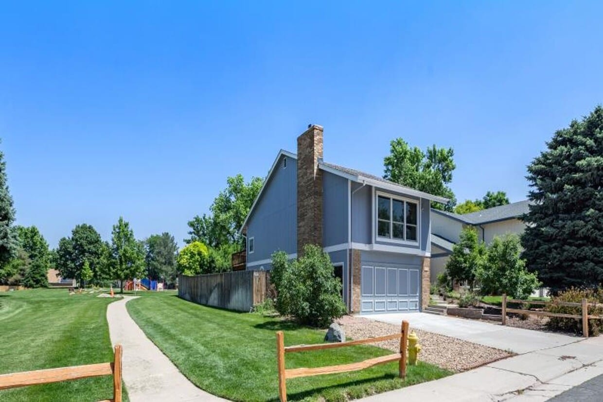 12273 E Bates Cir, Aurora, CO 80014 House Rental in Aurora, CO