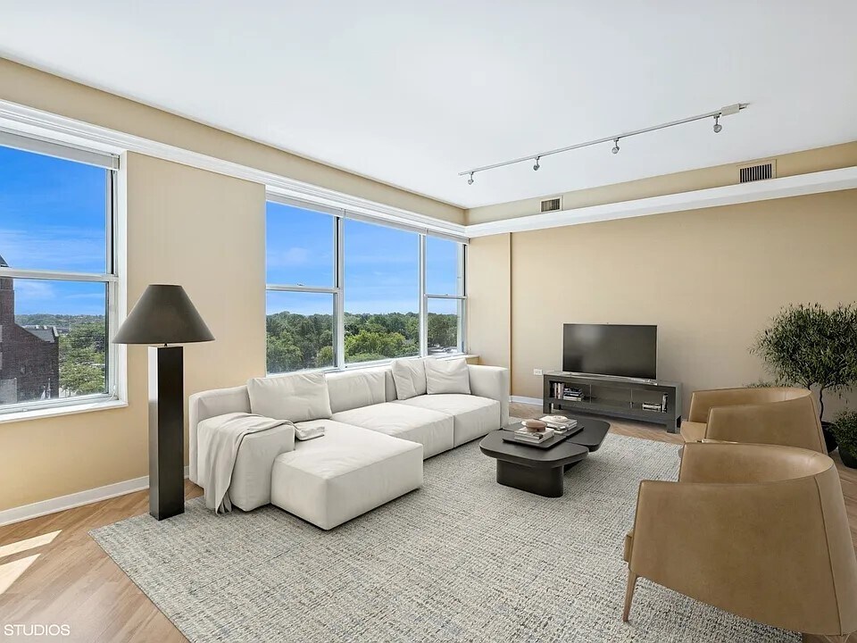 Foto principal - 77 S Evergreen Ave