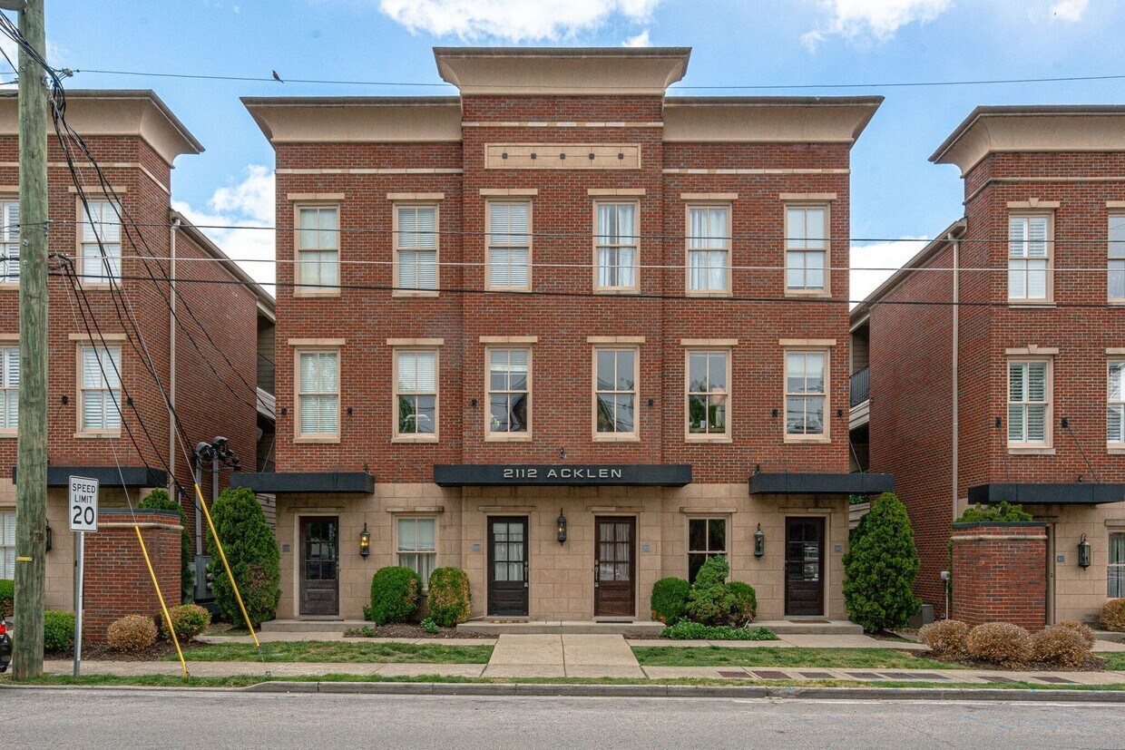 2112 Acklen Park Dr, Nashville, TN 37212 Condo for Rent in Nashville