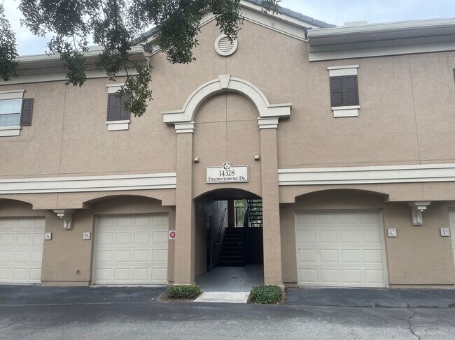 Foto del edificio - 14328 Fredricksburg Dr