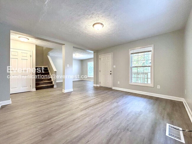 Building Photo - 1444 Rome Dr NW