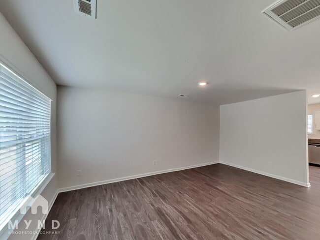 Building Photo - 5521 Jesse Harper Dr