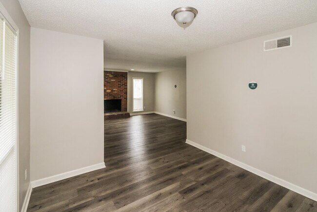 Foto del edificio - 3617 Kirby Terrace Dr