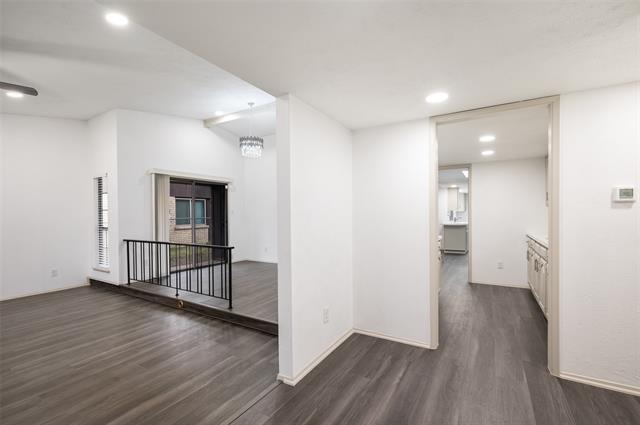 Foto del edificio - 2212 Grapevine Ln