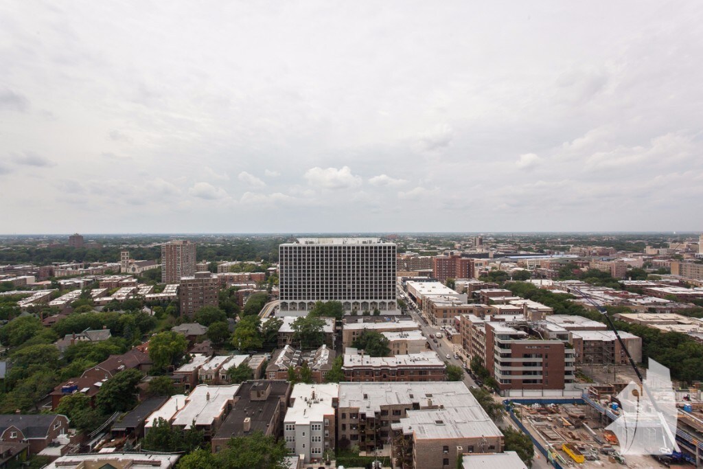 4343 N Clarendon Ave, Chicago, IL 60613 Apartments in Chicago, IL