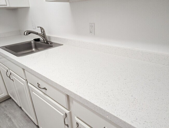 Foto del edificio - Updated 1 Bedroom Palm Springs Villas