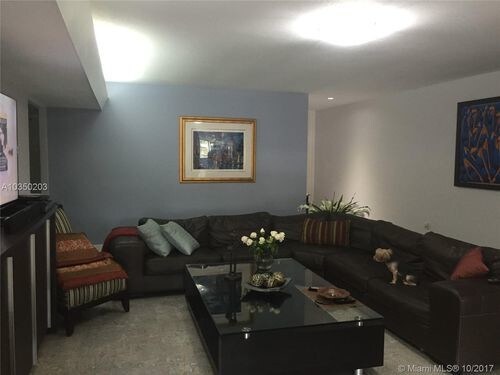 Foto del edificio - 16109 Kingsmoor Way