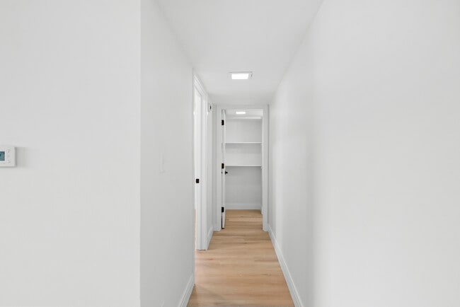 Solo Hallway - Cadence of Newport