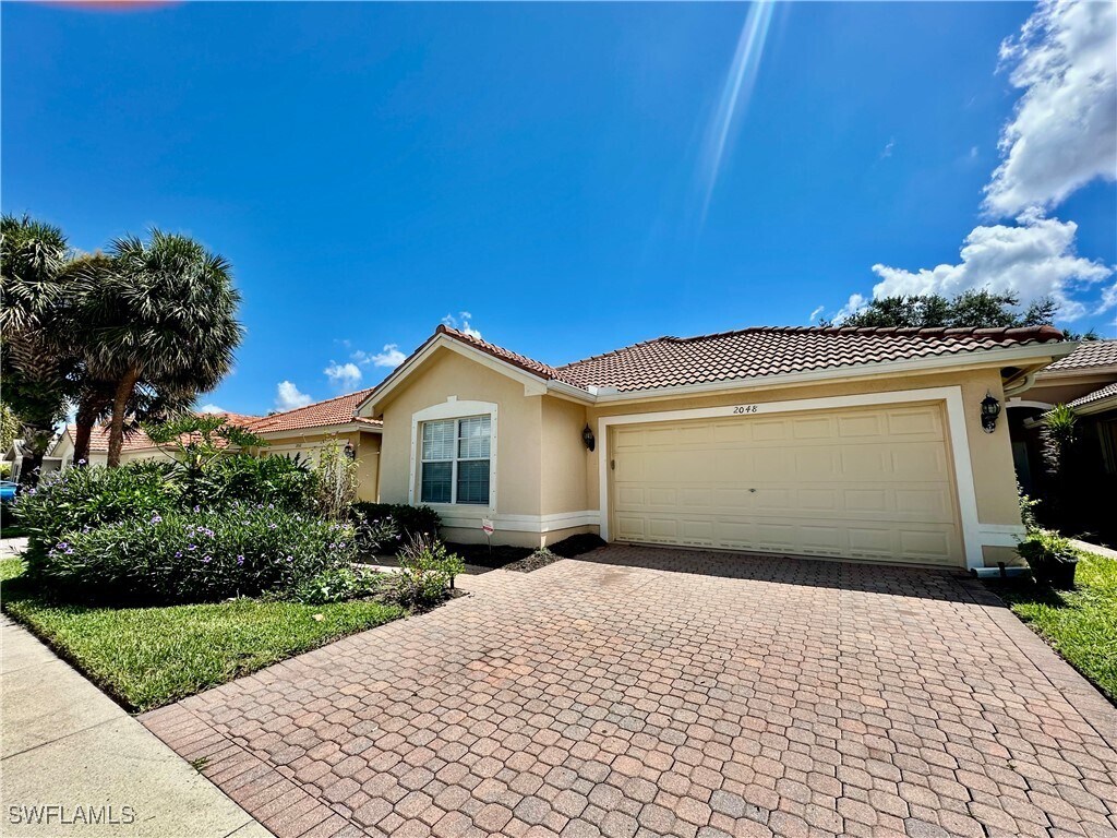 Foto principal - 2048 Painted Palm Dr
