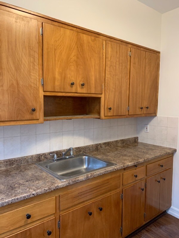 Foto del edificio - 78-21 73rd Pl