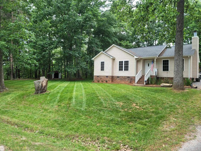 Foto del edificio - 998 Laurelwood Dr