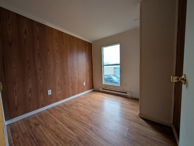 Building Photo - 25230 Zimmer Ln