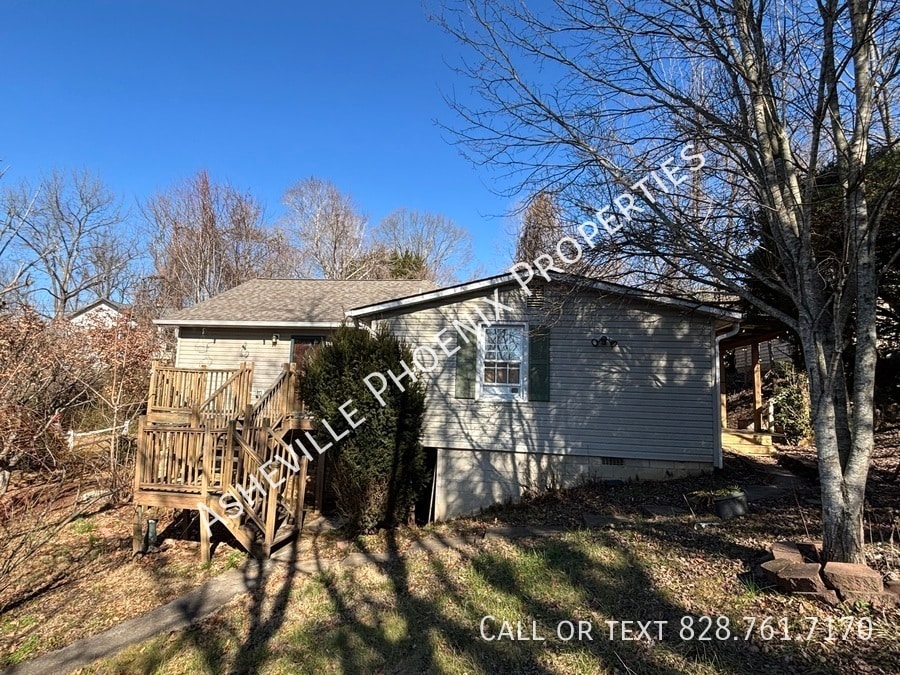 Primary Photo - 27 Poplar Ln