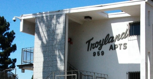Building - Troyland Apartments