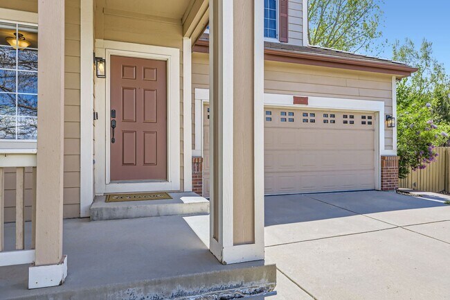 Foto del edificio - Walkability, Space, and Sunshine: 4Bd Home...