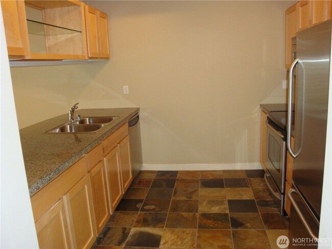 Building Photo - 1bd/1ba Bellevue Condo