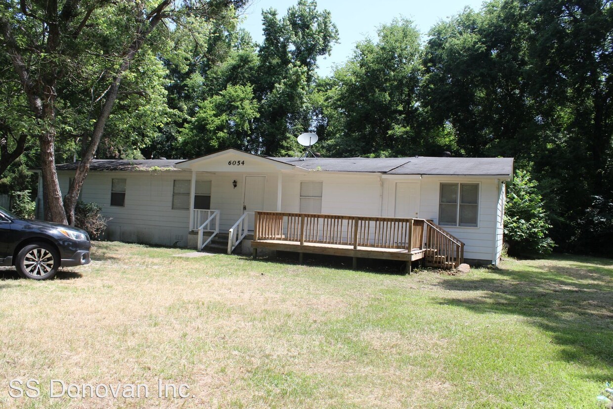 Primary Photo - 4 br, 2 bath House - 6054 River Rd