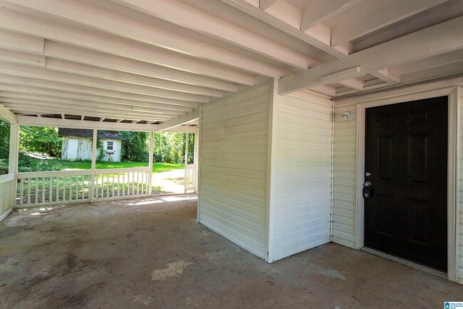 Building Photo - 204 Mccormick Ave